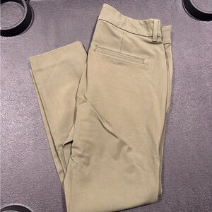 Women Olive green old navy pixie pants